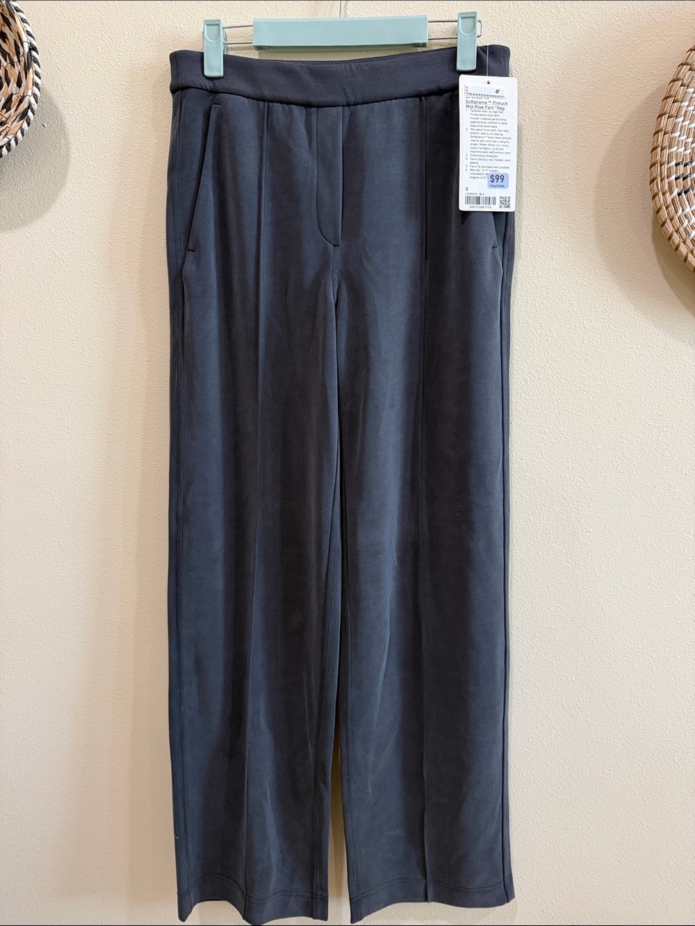 Lululemon Softstreme Pintuck Mid-Rise Pant